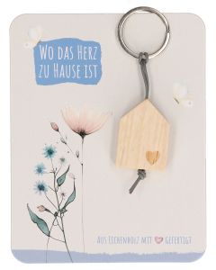 Butzon & Bercker Holz-Schlüsselanhänger 10,5 x 3 cm – aus unbehandeltem Eichenholz mit Herz-Lasergravur, graues Lederband, Lieferung auf Backcard mit warmer Botschaft
