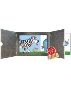 Kamishibai mit seitlichem Einschub und offener Rückwand. Erzähltheater für Bildkarten in DIN A3.